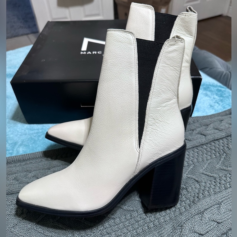 Marc Fisher LTD white leather KRISTIE ivory boot bootie size 8.5 shoe